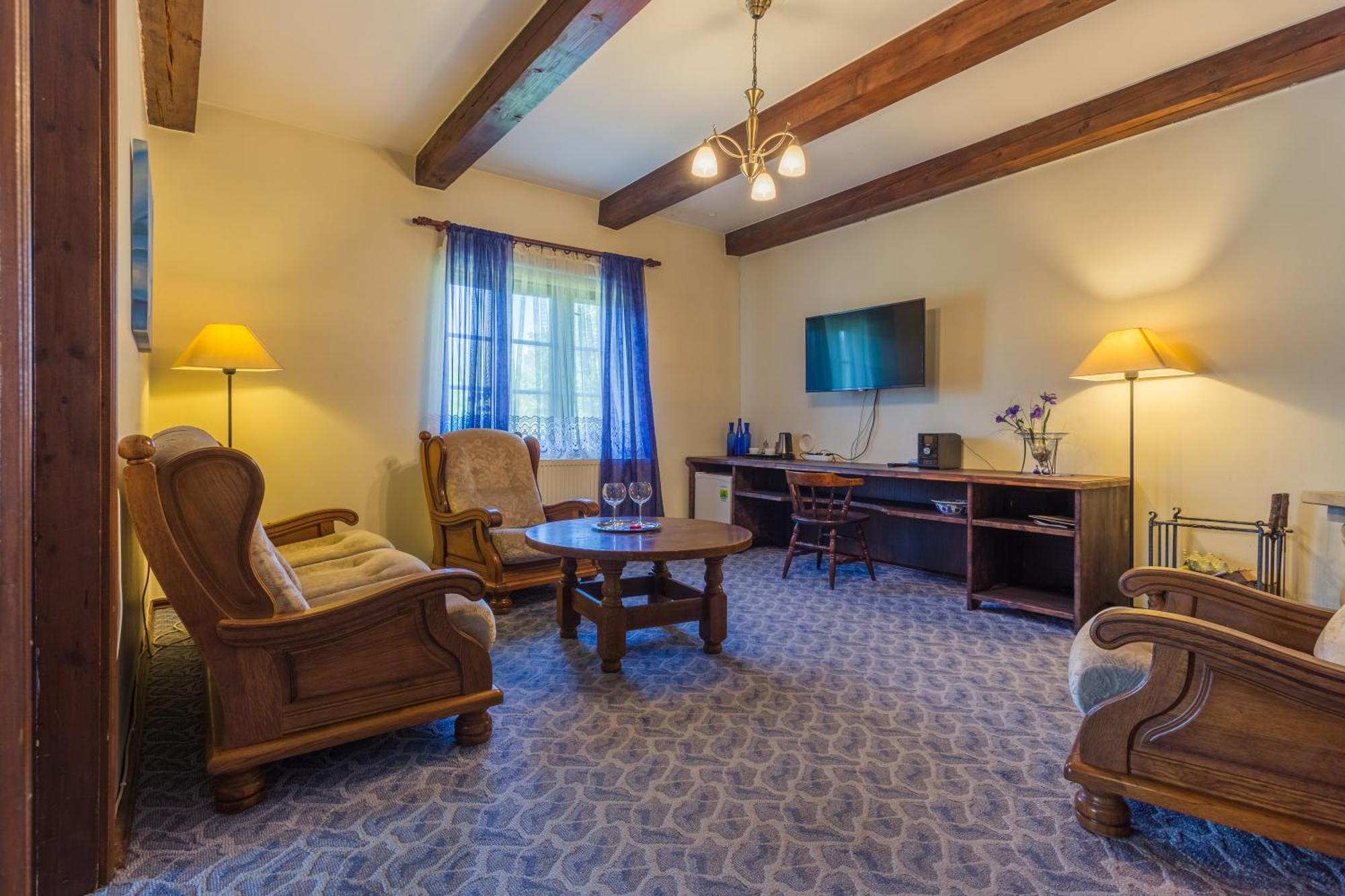 Ruunawere Hotel Nommealuse Ngoại thất bức ảnh