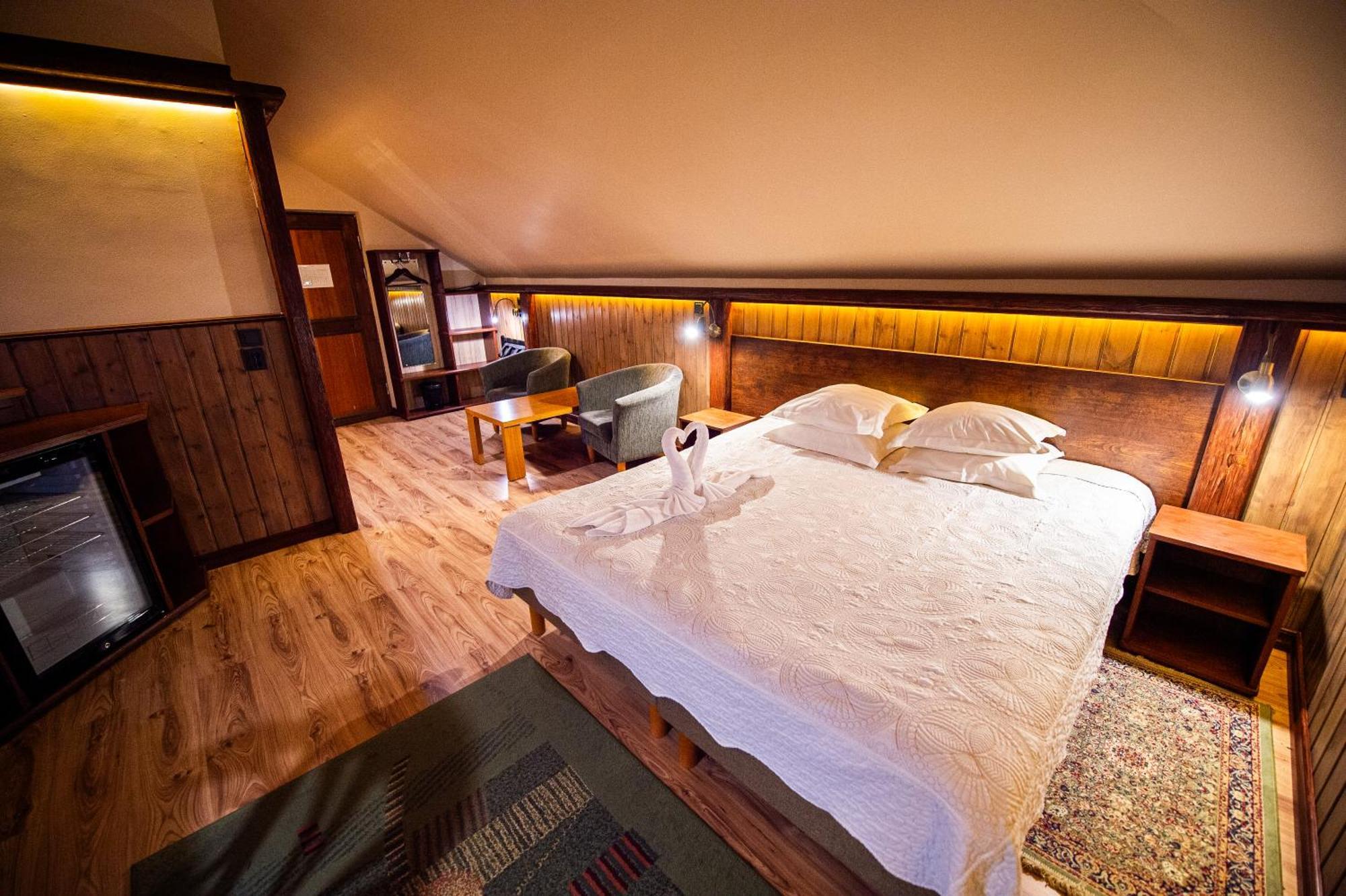 Ruunawere Hotel Nommealuse Ngoại thất bức ảnh