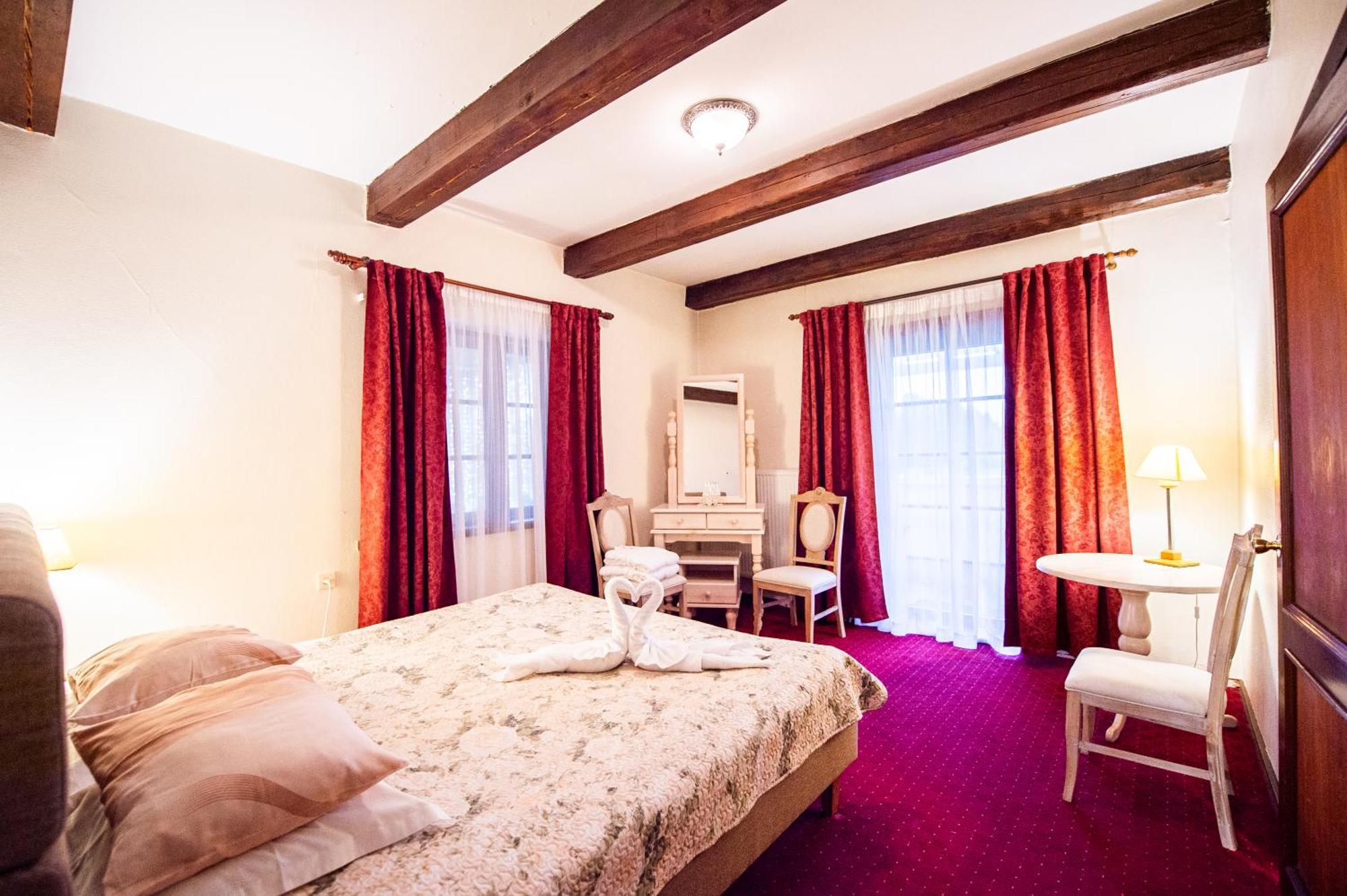 Ruunawere Hotel Nommealuse Ngoại thất bức ảnh